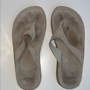 American Eagle Outfitters Women’s Leather Beige Sandals size 6.5 pre-Loved